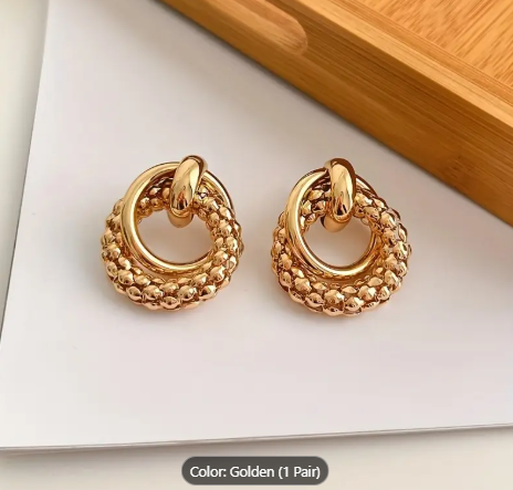 Twist Circle Earrings – Elegant Hollow-Out Round Design