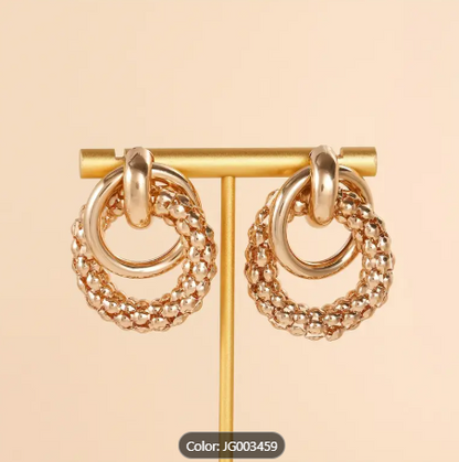 Twist Circle Earrings – Elegant Hollow-Out Round Design