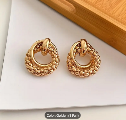 Twist Circle Earrings – Elegant Hollow-Out Round Design